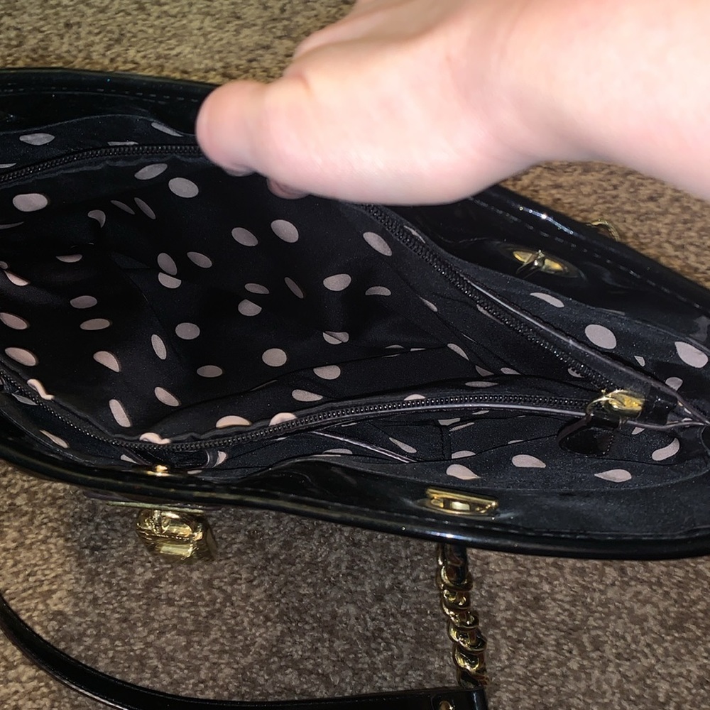Anne Klein bag. - Picture 4 of 10